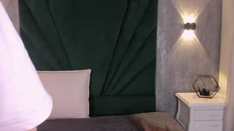 Emilie online show from 03-27-26, 11:43
