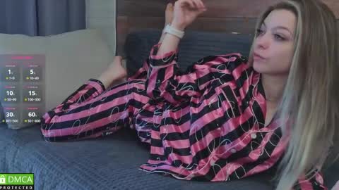 emilielong online show from 04-17-26, 05:43