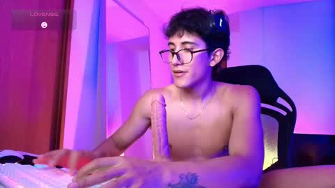 Snapshot of emilio_rivs chatting on 01-15-26, 01:32 emilio_rivs online show from 01-15-26, 01:32