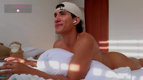 Snapshot of emilio_rivs chatting on 02-21-26, 10:00 emilio_rivs online show from 02-21-26, 10:00