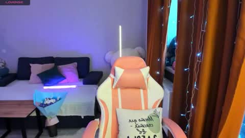 Emiliya online show from 01-12-26, 07:46