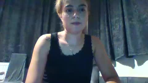 Emilly and Daniel online show from 02-02-25, 07:46