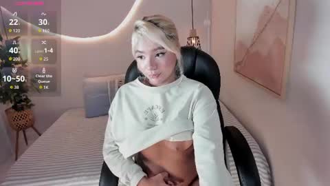 emilly_mell online show from 06-13-26, 12:03