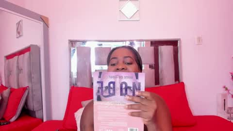 Emilly Roa online show from 04-22-26, 07:04