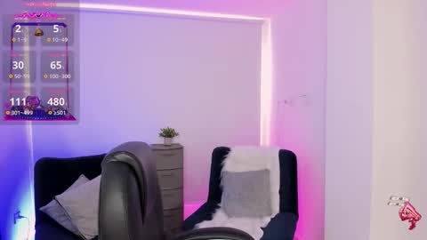 Emily online show from 10-10-25, 04:39