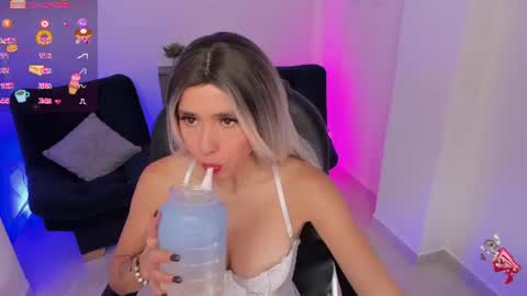 Emily online show from 07-23-26, 04:32