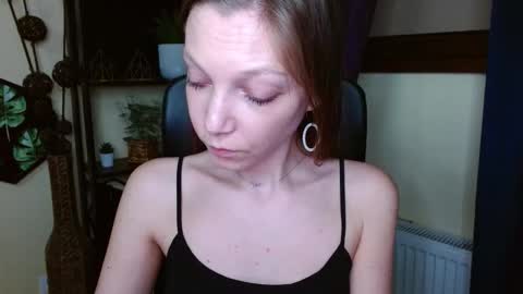 Emilly online show from 03-26-26, 06:46