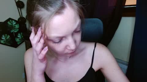 Emilly online show from 03-31-26, 09:10