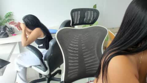 Emilly  online show from 04-28-26, 03:06