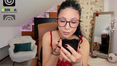 EmillyTaylor online show from 05-26-26, 03:46