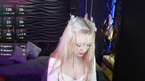 Snapshot of emily_air chatting on 12-20-24, 03:25 Emily online show from 12-20-24, 03:25