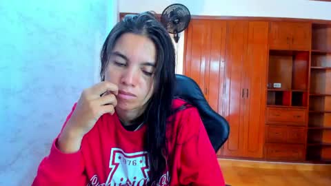 Emily and Soffy online show from 04-23-26, 12:15