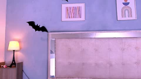 emily_castillo1_ online show from 11-21-25, 05:06