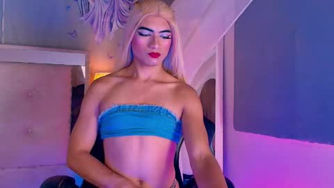 emily_castillo1_ online show from 05-13-26, 05:27