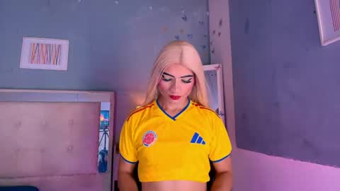 emily_castillo1_ online show from 07-04-26, 05:46