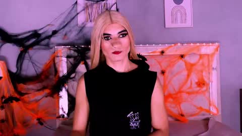 emily_castillo_1 online show from 10-08-25, 04:54