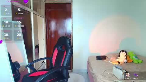 emily_foru online show from 06-13-26, 07:45