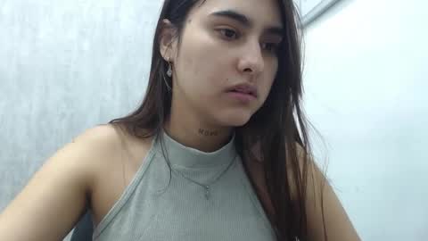Snapshot of emily_fox_3 chatting on 04-22-26, 12:13 emily fox 3 online show from 04-22-26, 12:13