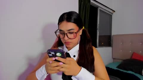 Snapshot of emily_fox_3 chatting on 05-24-26, 01:21 emily fox 3 online show from 05-24-26, 01:21