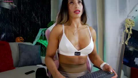 Emily foxx01 online show from 10-24-25, 08:38