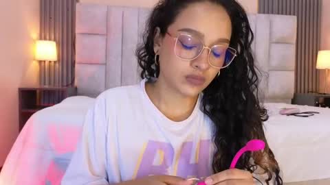 Emily online show from 06-07-26, 05:49