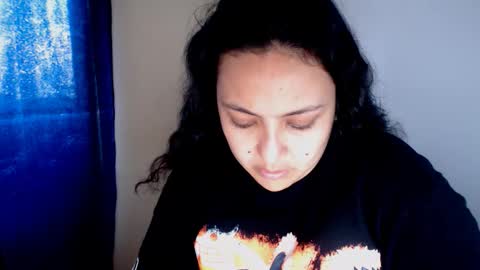 Snapshot of emily_galvis chatting on 12-19-25, 12:12 online show from 12-19-25, 12:12