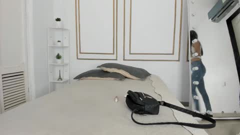 emily_gaviria1 online show from 03-03-26, 11:49