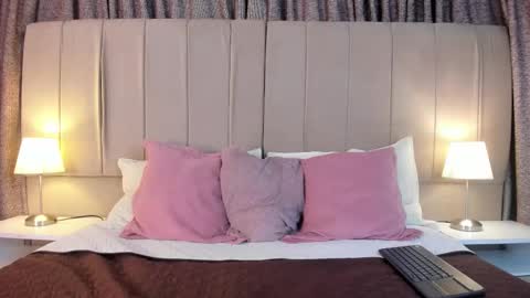 Emily online show from 12-16-25, 06:02