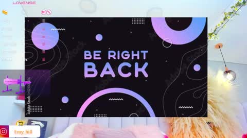 Snapshot of emily_hill___ chatting on 01-21-25, 03:59 EMILY Monday 5-2 am From Tuesday to Friday5-1 am Colombia time online show from 01-21-25, 03:59