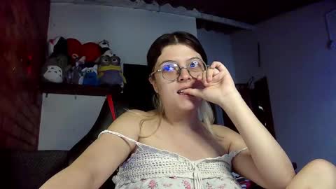 Julieta online show from 02-22-25, 02:52