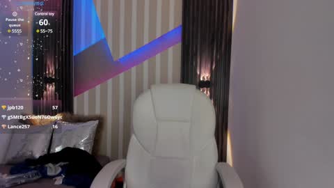 Emily online show from 02-07-25, 07:59