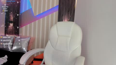 Emily online show from 02-10-25, 09:04