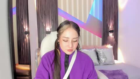 Emily online show from 10-05-25, 04:16