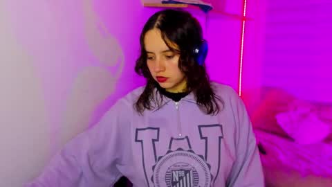 emily_lindey online show from 11-18-25, 03:34