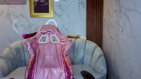 Emily  online show from 11-11-25, 02:11