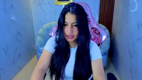 Emily  online show from 11-22-25, 08:41