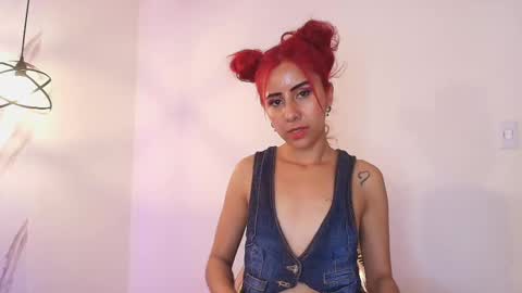     online show from 03-11-25, 02:40