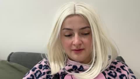 emily_morning_dew online show from 11-21-25, 09:52