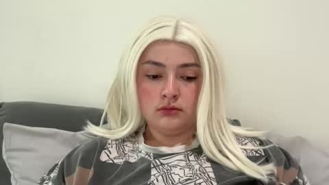 emily_morning_dew online show from 03-17-26, 05:11