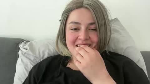 emily_morning_dew online show from 05-14-26, 07:04