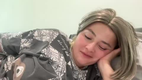 emily_morning_dew online show from 07-08-26, 04:11