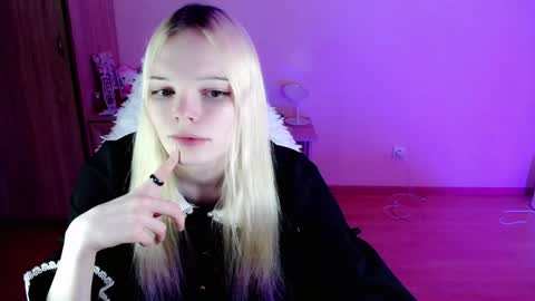 Lia online show from 01-26-25, 09:07