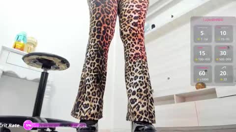Snapshot of emily_ospina chatting on 11-02-25, 01:19 emili online show from 11-02-25, 01:19