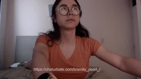 emily_pearl_ online show from 02-02-25, 08:51