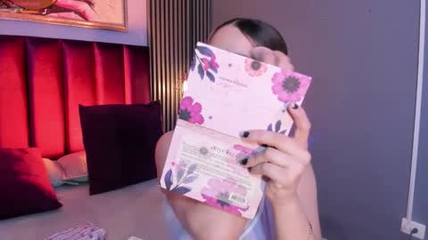 Emily  online show from 12-19-25, 09:22