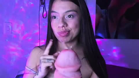 Emily online show from 04-21-26, 01:42