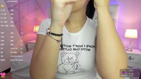 Snapshot of emily_roux chatting on 01-12-25, 02:09  EMILY  online show from 01-12-25, 02:09