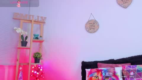 Emily online show from 02-19-25, 11:04