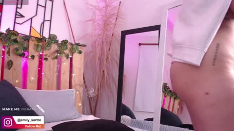 Emilly online show from 01-18-25, 08:41