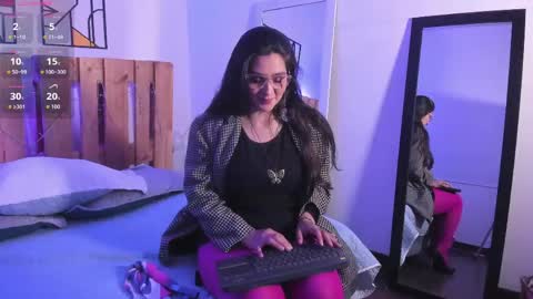 Emilly online show from 05-14-26, 08:26
